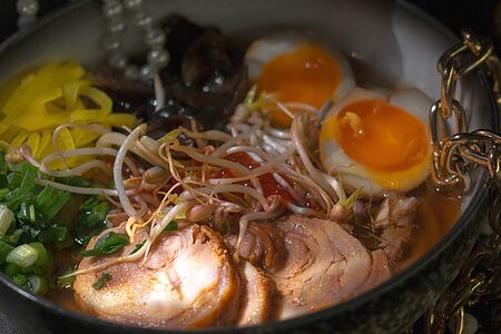 Классический рамен с запечённой свининой чар сиу