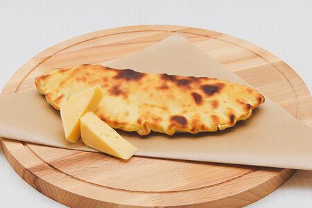 Кальцоне сырная