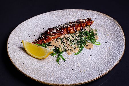 Сашими из угря