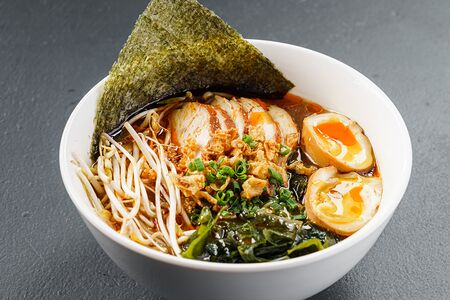 Мисо рамен с курицей