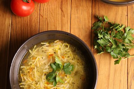 Суп-лапша домашняя с грибами и курицей