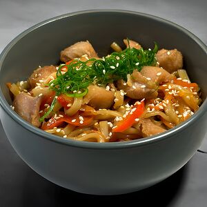 Удон с курицей терияки