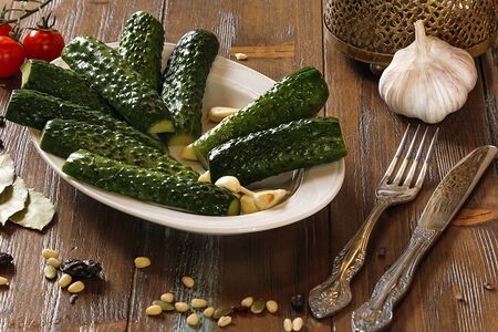 Огурчики малосольные