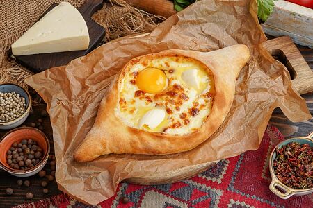 Хачапури по-аджарски