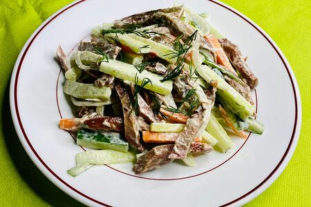 Язык с огурцом под майонезом №130