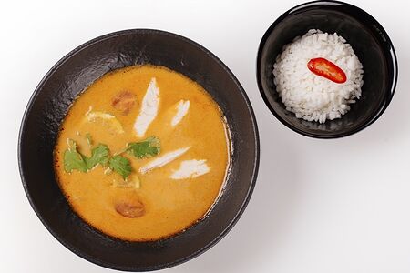 Том ям с курицей