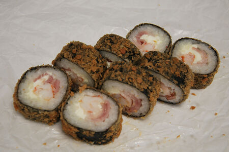 Ролл Жареный бекон с креветкой