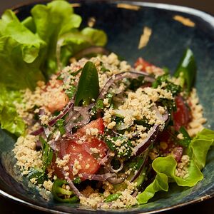 Салат по-грузински с орехами