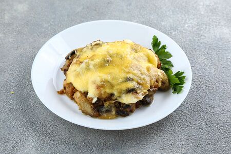 Жюльен с курицей и грибами