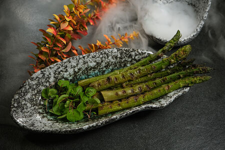 Спаржа на гриле