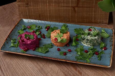 Три вида пхали из свеклы, моркови и шпината