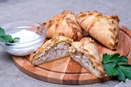 Эчпочмаки с картофелем и курицей