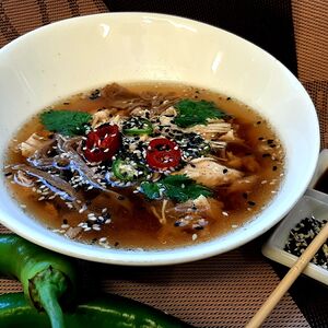 Бульон куриный в азиатском стиле