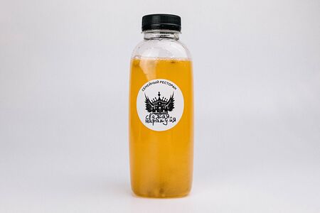 Свежая маракуя