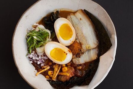 Острый тонкацу со свининой