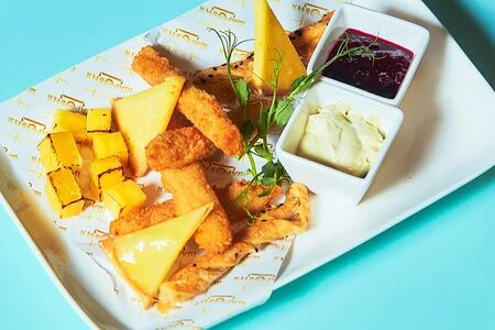 Доска жареных сыров