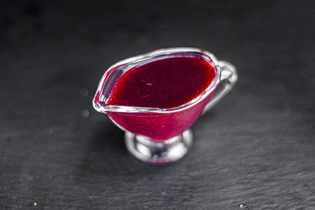 Брусничный соус