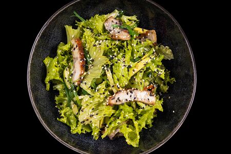 Салат с угрем