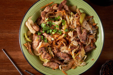 Лапша со свининой шанхай