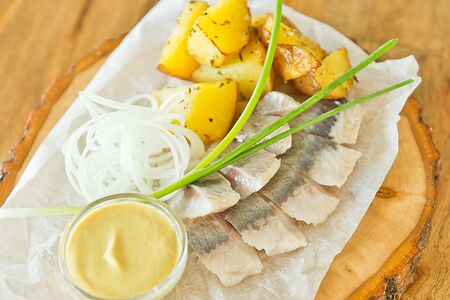 Сельдь с картофелем