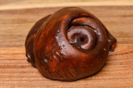 Булочка со сгущенкой