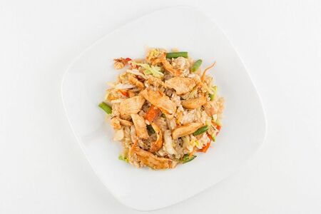 Рис с курицей и яйцом в черно-перечном соусе