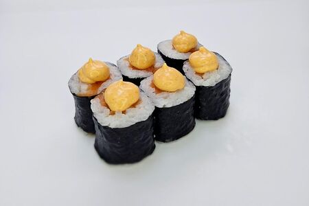 Ролл Острый лосось