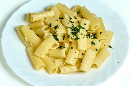 Макароны отварные с маслом