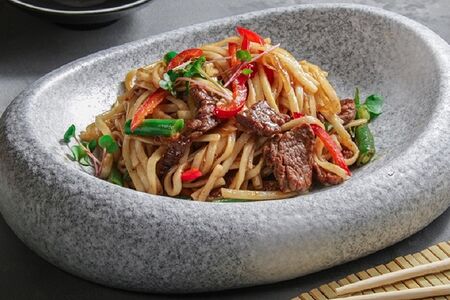 Удон с говядиной