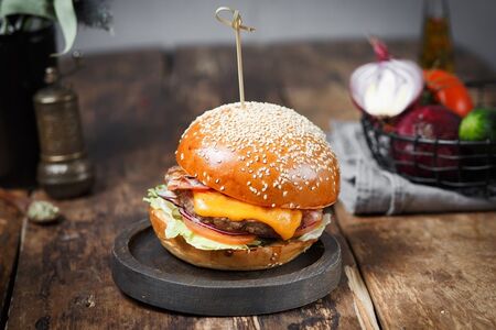 Чизбургер BBQ