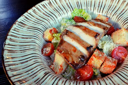 Цезарь с курицей