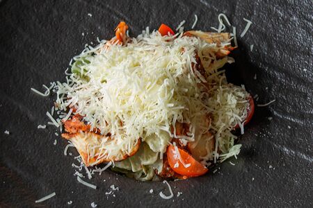 Салат Цезарь с курицей