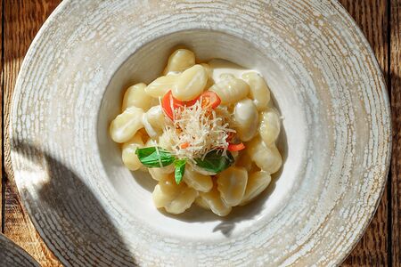 Картофельные ньокки с соусом Четыре сыра