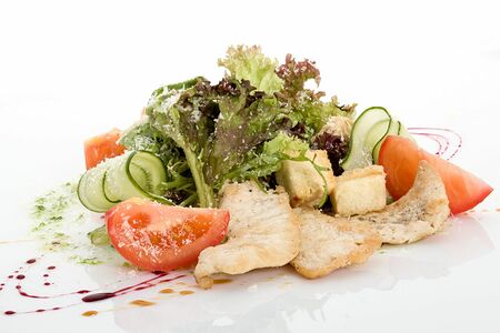 Салат Цезарь с курицей