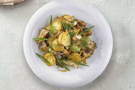 Картофель беби с грибами