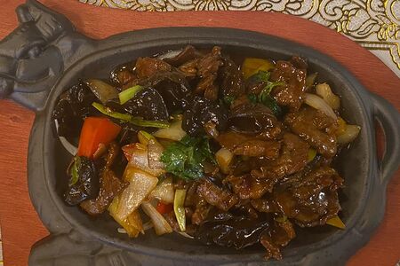 Говядина на сковородке