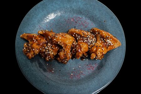 Куриные крылья в соусе BBQ