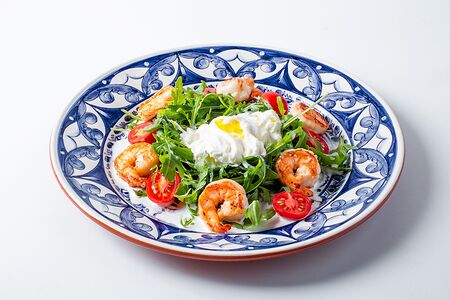 Руккола с креветками и страчателлой