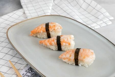 Суши Креветка