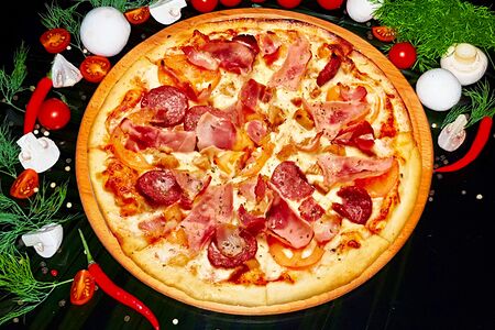 Пицца мясная