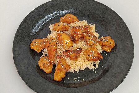 Сладкая курочка в апельсиновом соусе с рисом