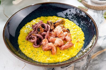 Ризотто с шафраном и морепродуктами