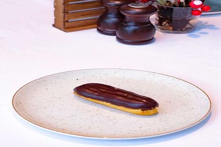 Эклер Шоколадный