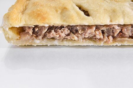 С мясом и осетинским сыром