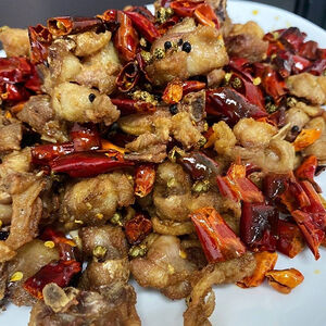 Жареные кусочки курицы с перцем чили № 17