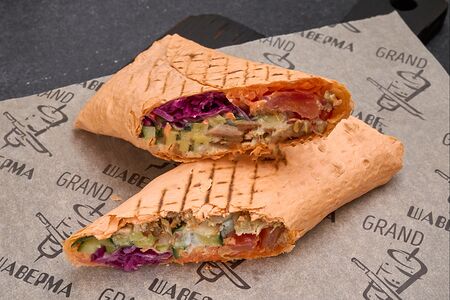 Шаурма в сырном лаваш