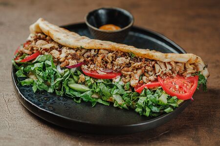 Шаурма с курицей в пите