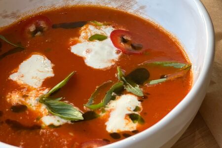 Суп томатный со страчателлой