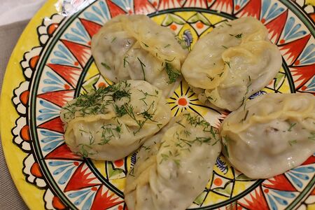 Манты с говядиной
