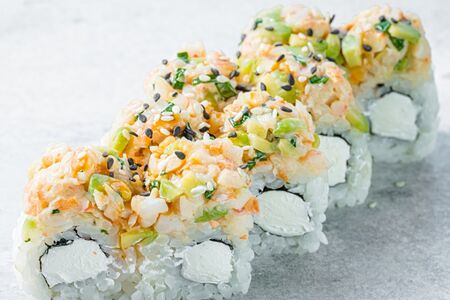 С тартаром из тигровых креветок